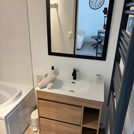 La Maison Sable, Cosy Proche Louvre * لونس